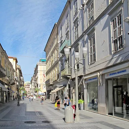 Locazione Turistica Regina Apartment *